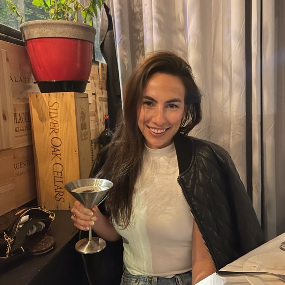 Meet your Posher, Toni-marie - Picture 3 of 3